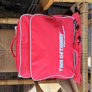 TWA GETAWAY Vacations travel bag